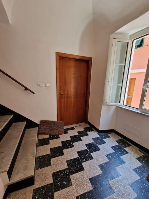 Silver Sands Finale Ligure - Traditional Apartment - 4 Beds & Terrace By The Beach 外观 照片