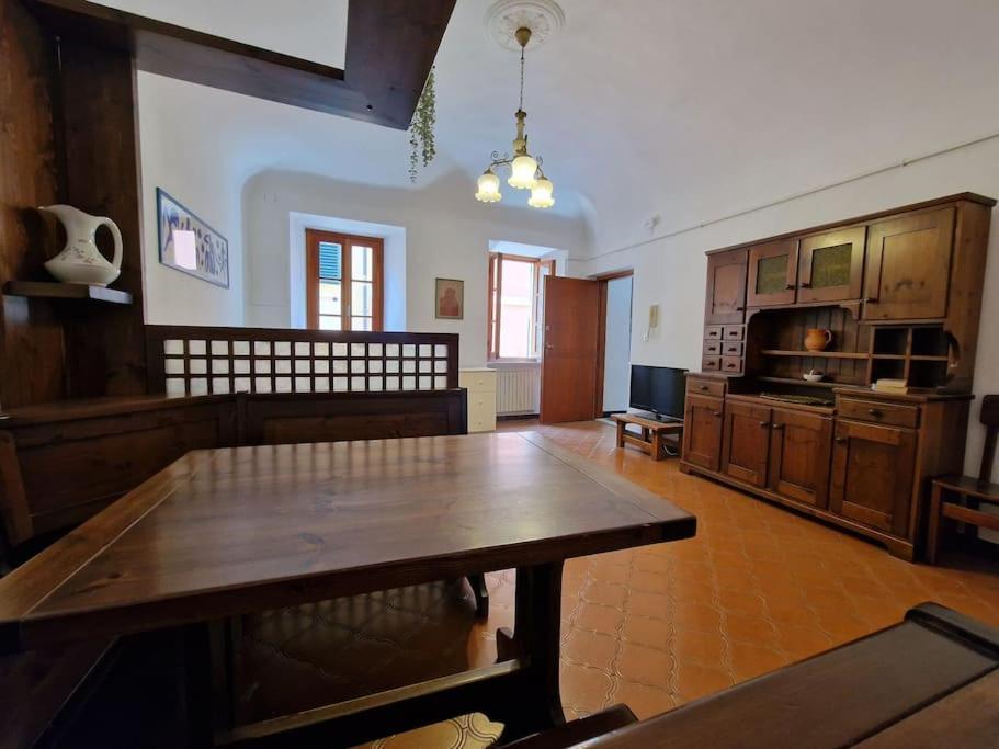 Silver Sands Finale Ligure - Traditional Apartment - 4 Beds & Terrace By The Beach 外观 照片